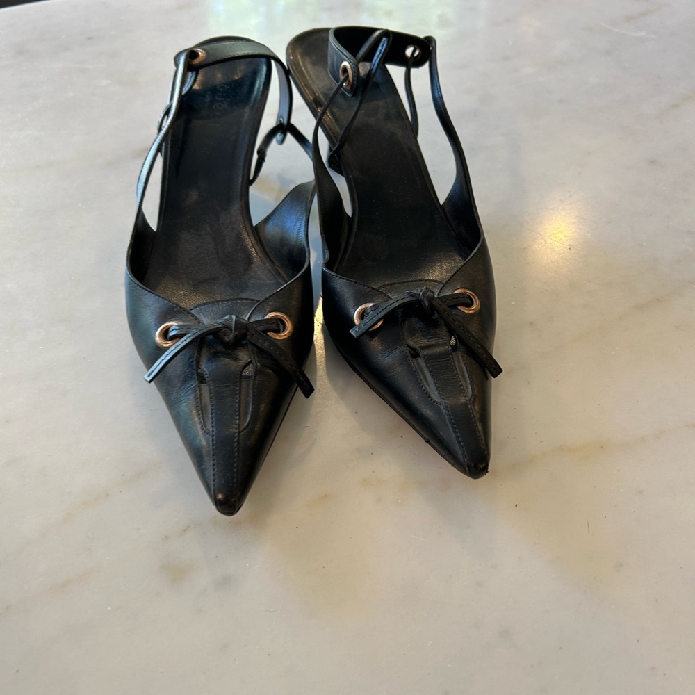 Gucci kitten heal sling backs in great condition.